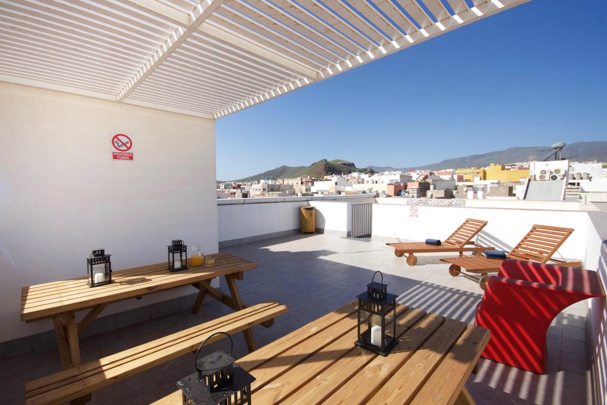 Apartamentos A 10 Minutos Del Aeropuerto Carrizal Екстериор снимка