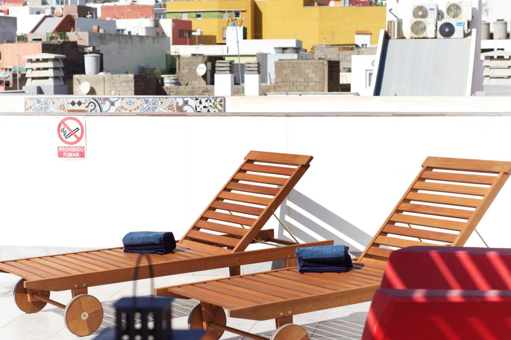 Apartamentos A 10 Minutos Del Aeropuerto Carrizal Екстериор снимка