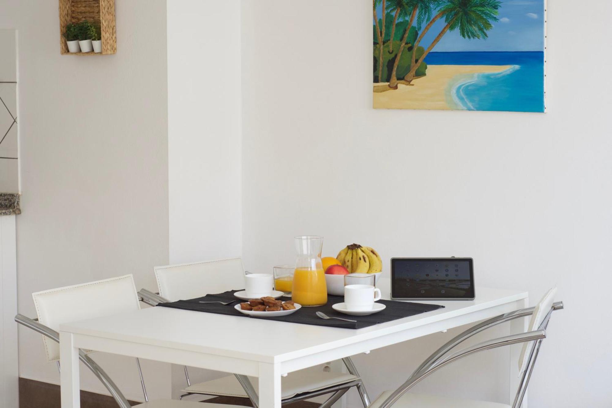 Apartamentos A 10 Minutos Del Aeropuerto Carrizal Екстериор снимка
